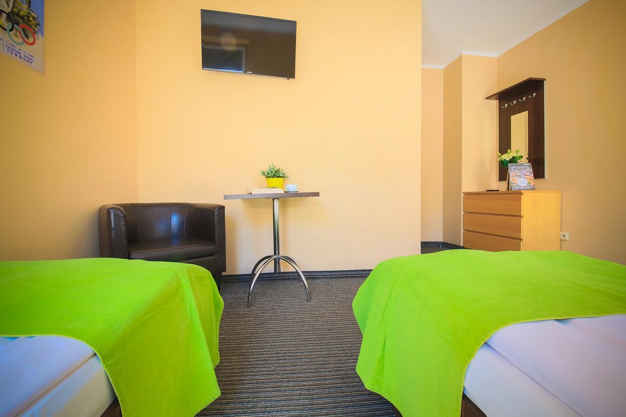 ורוצלב Glow Hostel מראה חיצוני תמונה