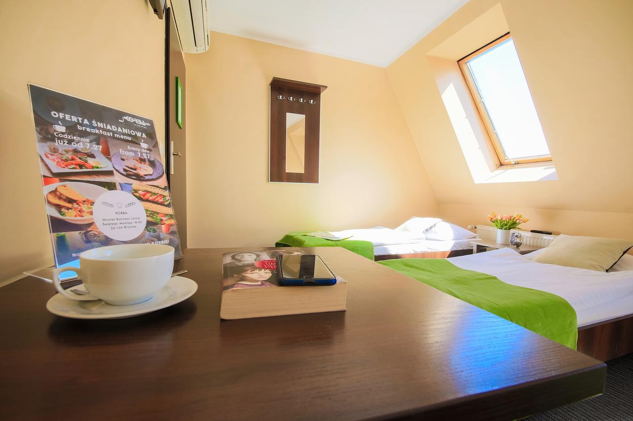ורוצלב Glow Hostel מראה חיצוני תמונה