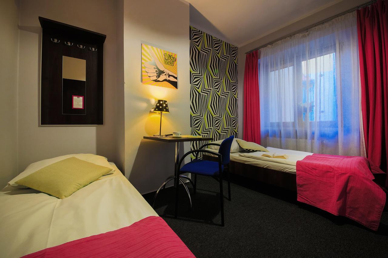 ורוצלב Glow Hostel מראה חיצוני תמונה