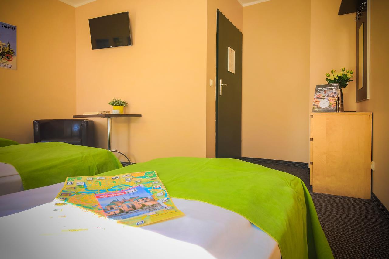 ורוצלב Glow Hostel מראה חיצוני תמונה