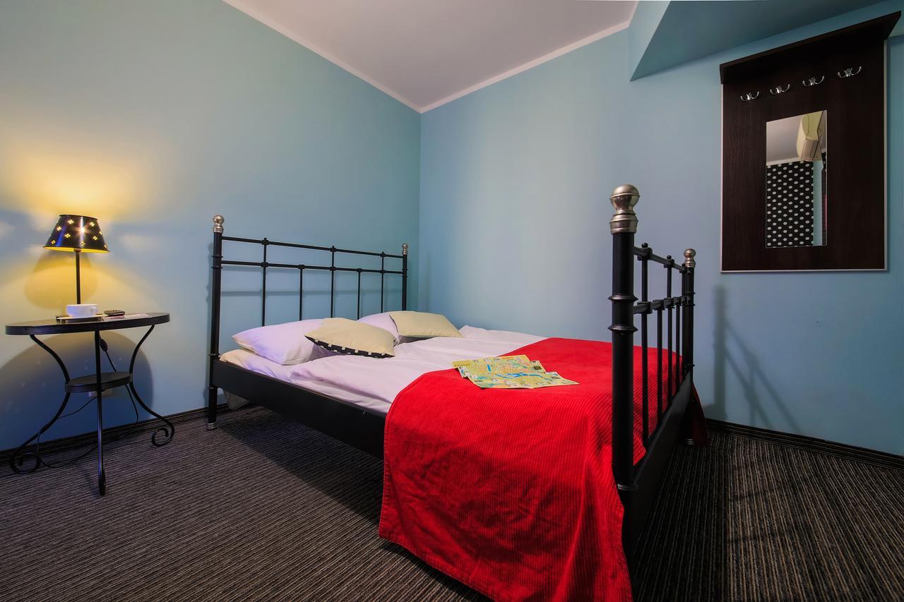 ורוצלב Glow Hostel מראה חיצוני תמונה