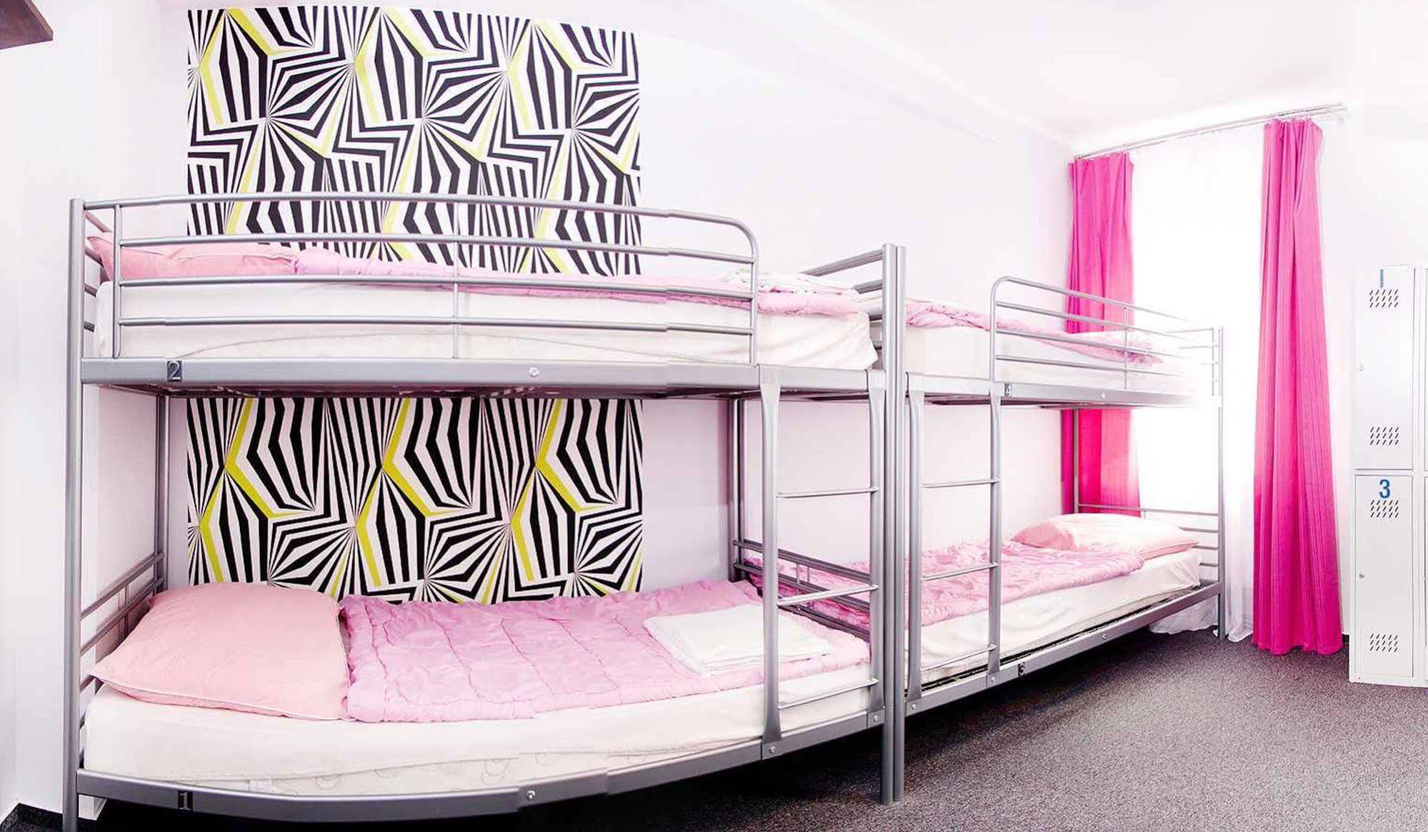 ורוצלב Glow Hostel מראה חיצוני תמונה