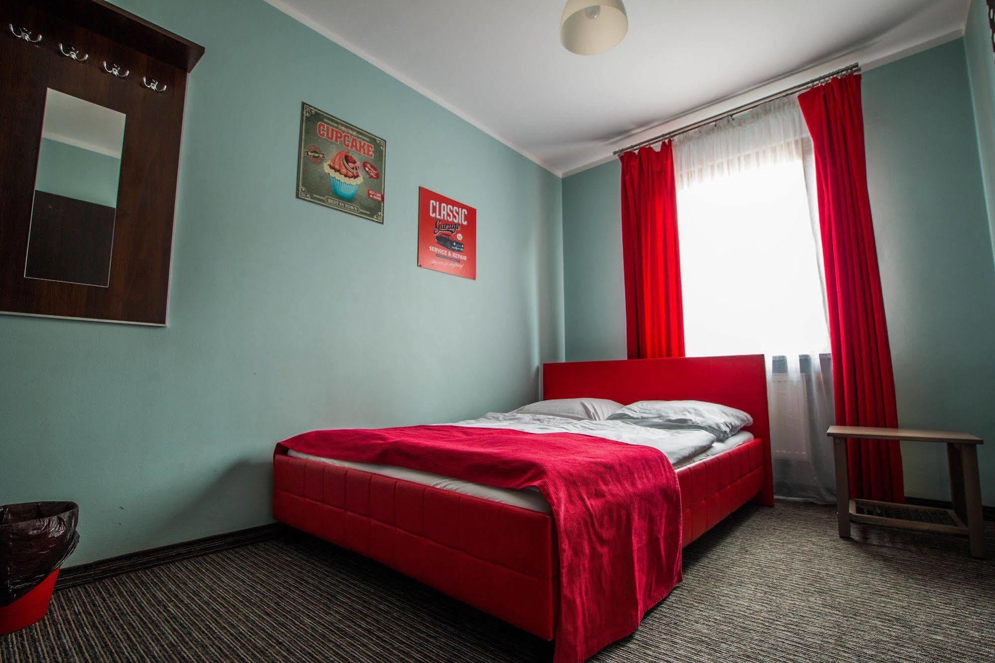 ורוצלב Glow Hostel מראה חיצוני תמונה